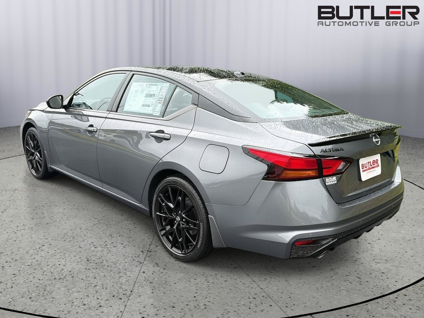 New 2026 Nissan Altima 2.5 SR w/ SR Midnight Edition Package FWD image 5