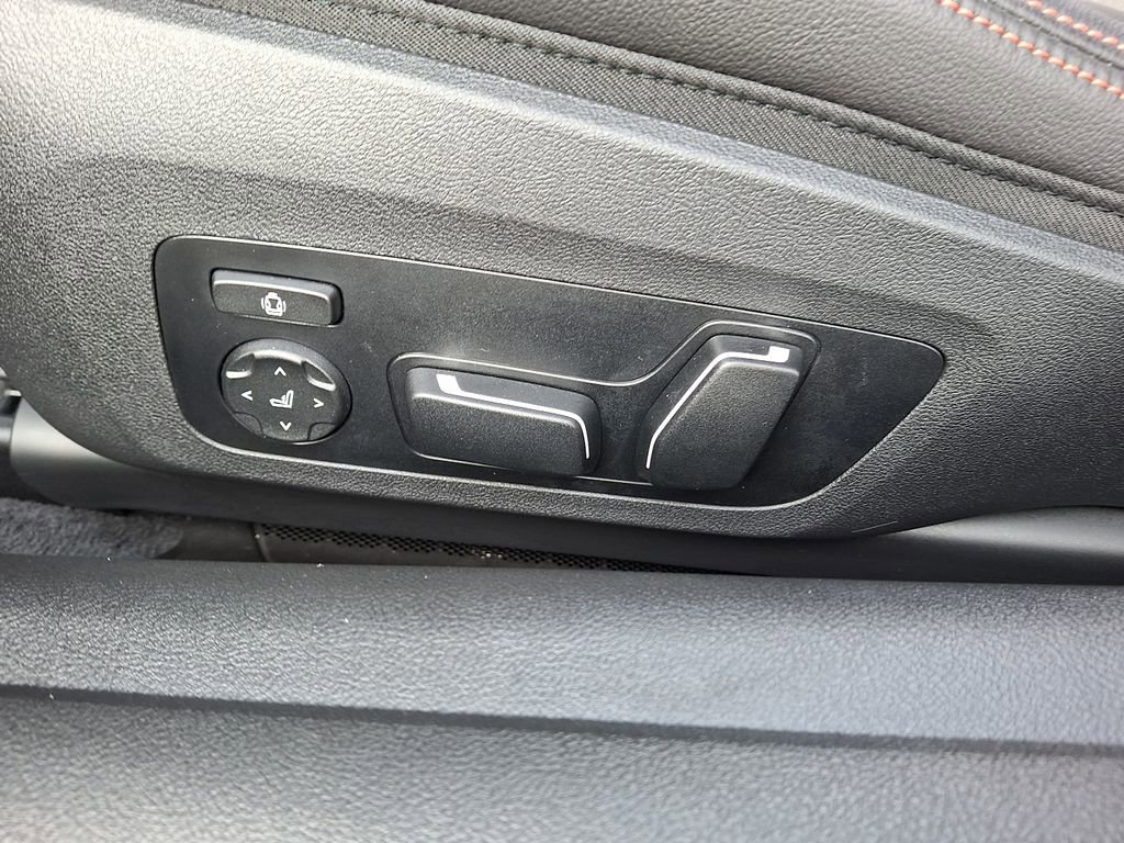 Used 2026 BMW M440i Convertible image 12