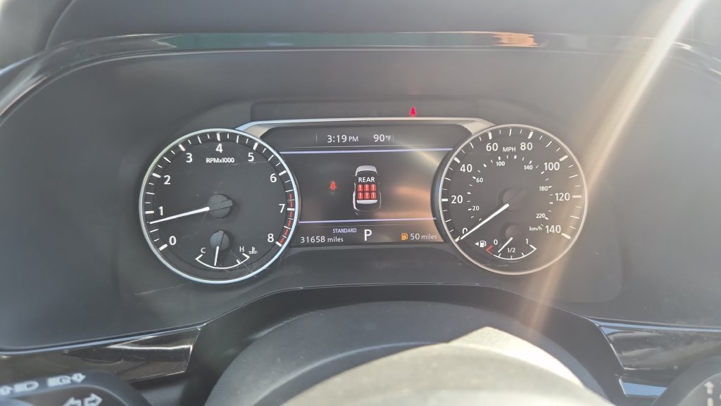 Used 2024 Nissan Pathfinder SV FWD image 12