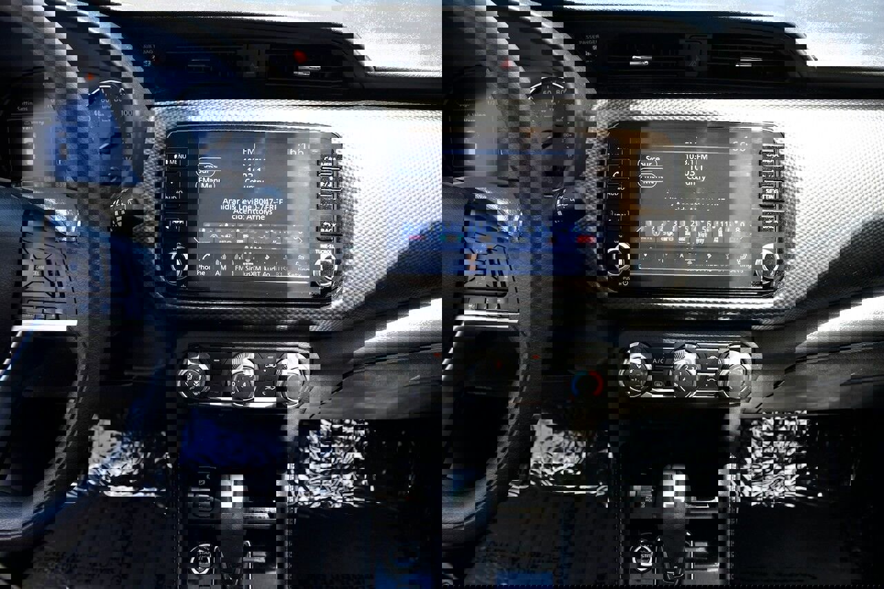 Used 2024 Nissan Kicks SV image 24