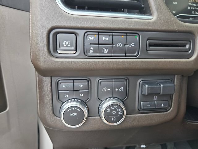 Used 2022 GMC Yukon SLT w/ SLT Luxury Package AWD/4WD image 29