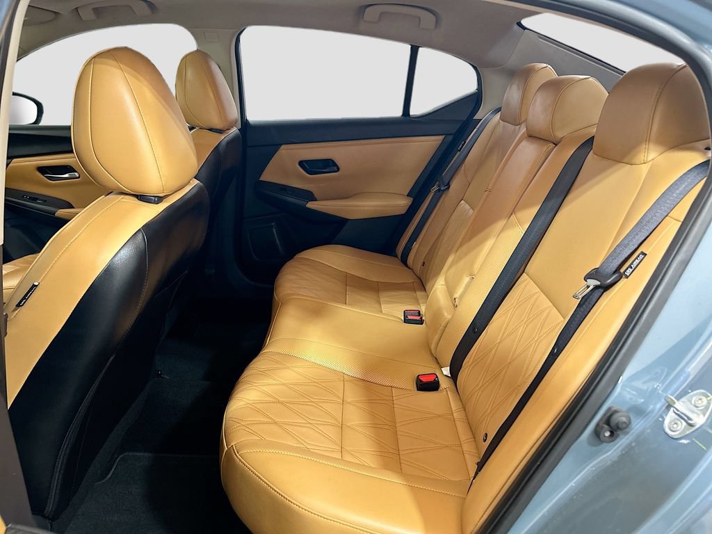 Used 2024 Nissan Sentra SV w/ SV Premium Package FWD image 23