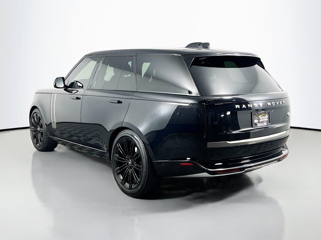 Used 2023 Land Rover Range Rover SE AWD/4WD image 7