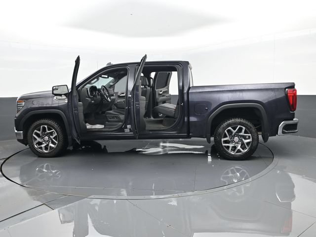 Used 2022 GMC Sierra 1500 SLT AWD/4WD image 30