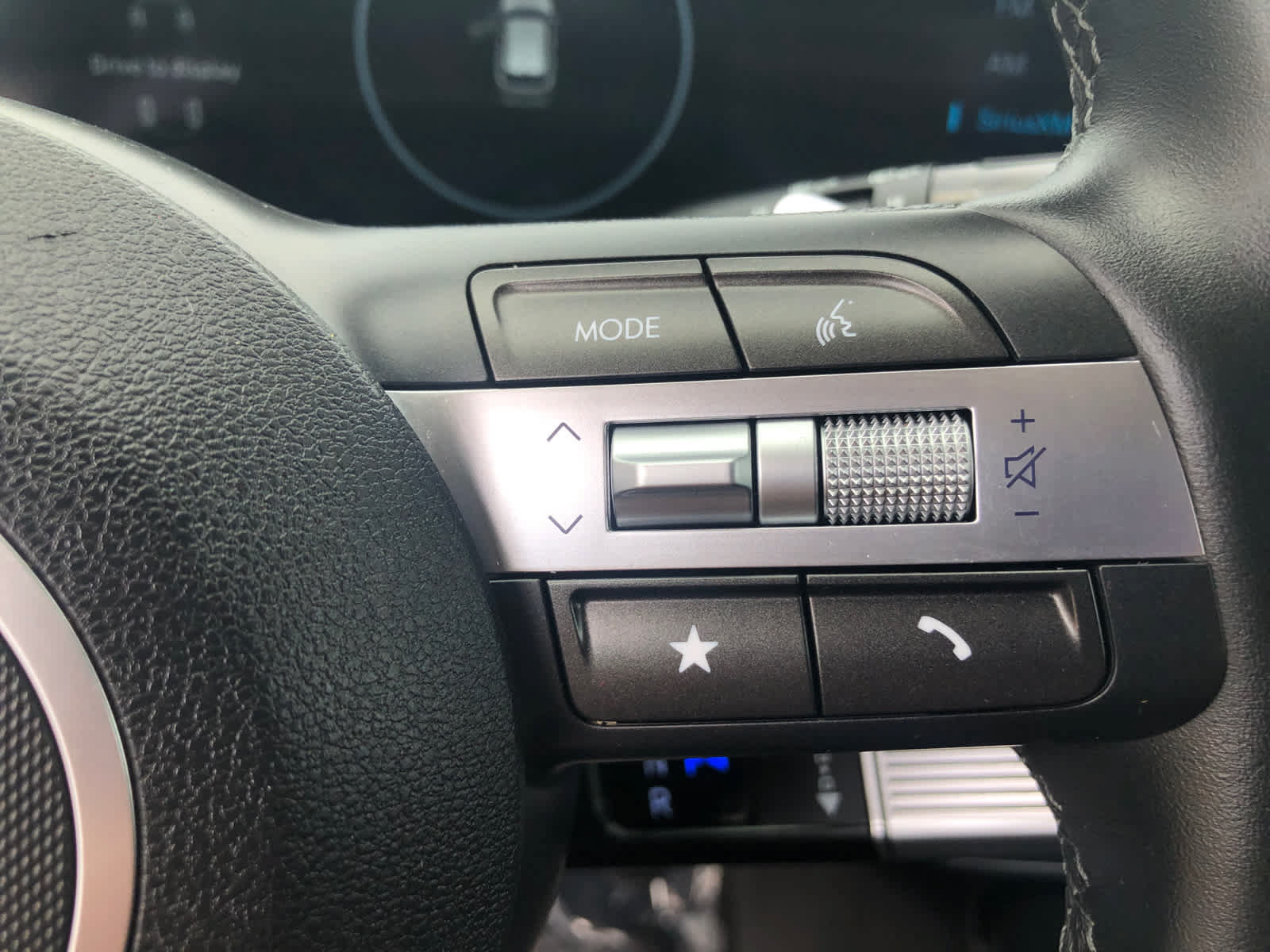 Certified 2024 Hyundai Kona SEL w/ Convenience Package AWD/4WD image 8