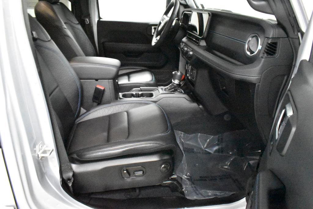 Used 2024 Jeep Wrangler High Altitude image 13