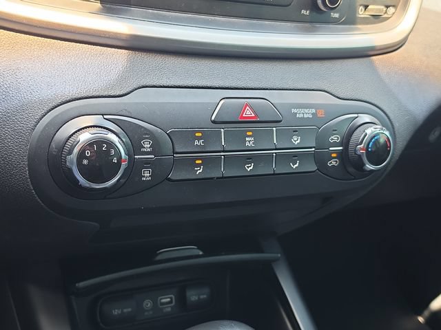 Used 2017 Kia Sorento FWD image 23