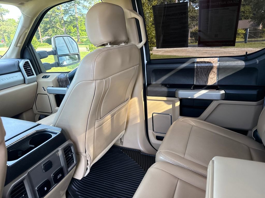 Used 2018 Ford F250 Lariat w/ Lariat Value Package RWD image 41