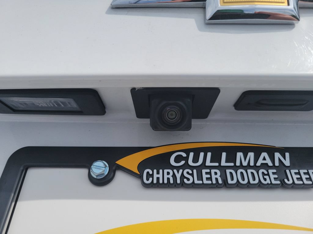 Used 2022 Chevrolet Malibu LT FWD image 31