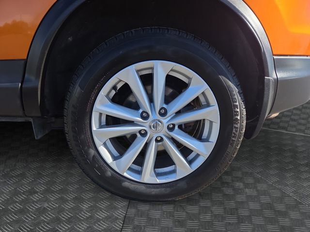 Used 2017 Nissan Rogue Sport SV w/ SV Premium Package image 30