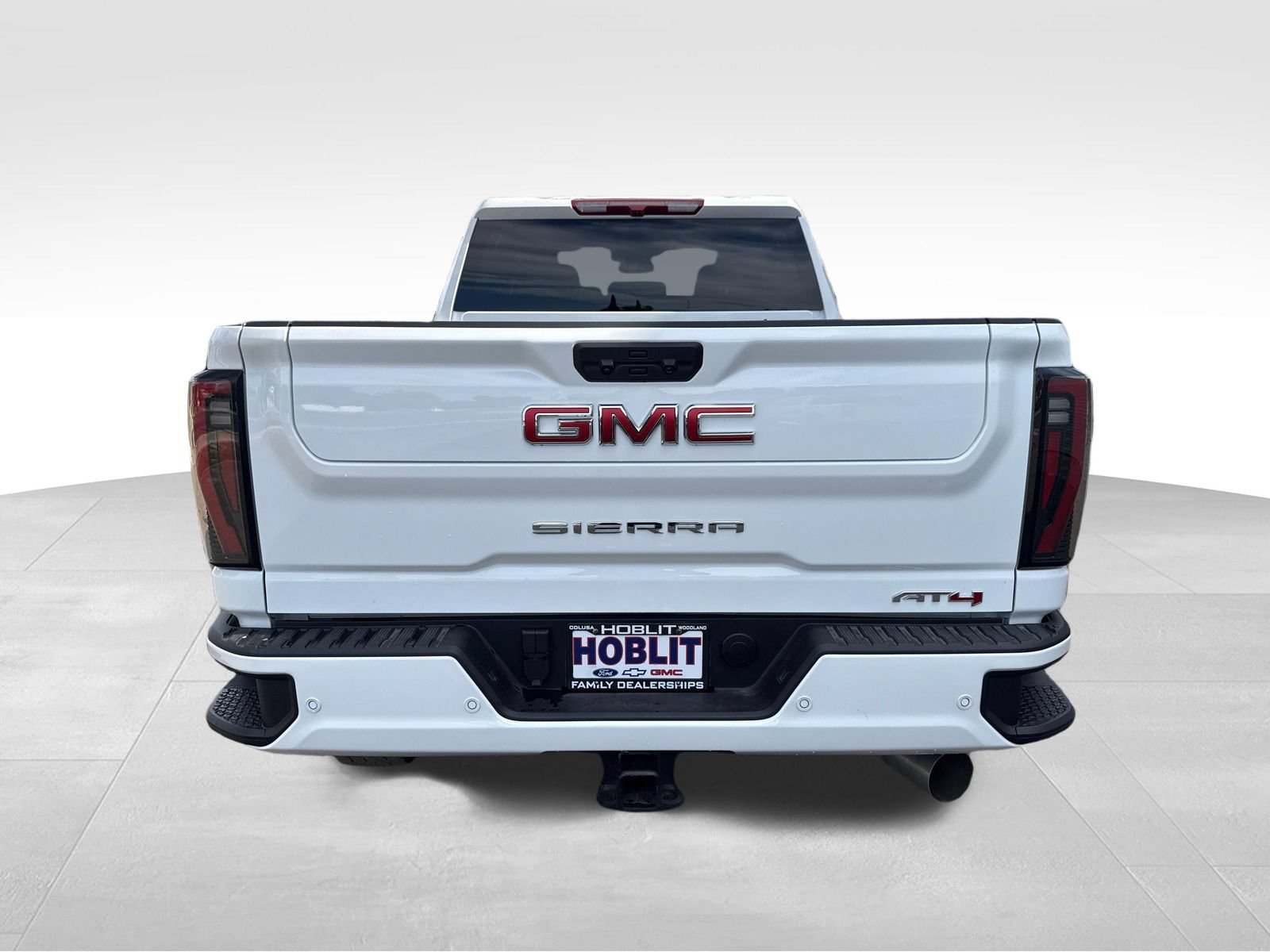 Used 2026 GMC Sierra 2500 AT4 AWD/4WD image 4