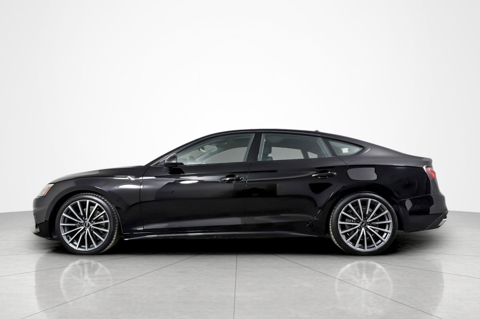 Used 2023 Audi A5 2.0T Premium Plus w/ Premium Plus AWD/4WD image 2