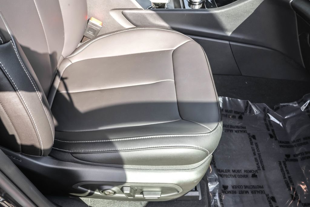 Used 2025 Jeep Grand Cherokee Limited image 40