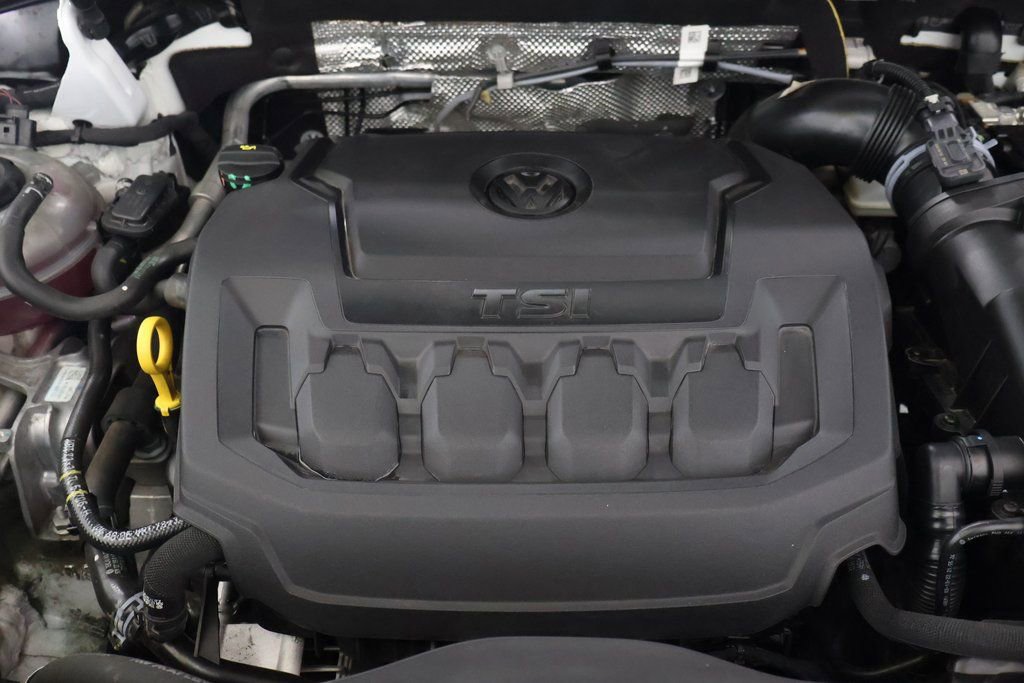 Used 2022 Volkswagen Tiguan SE w/ Panoramic Sunroof Package image 29