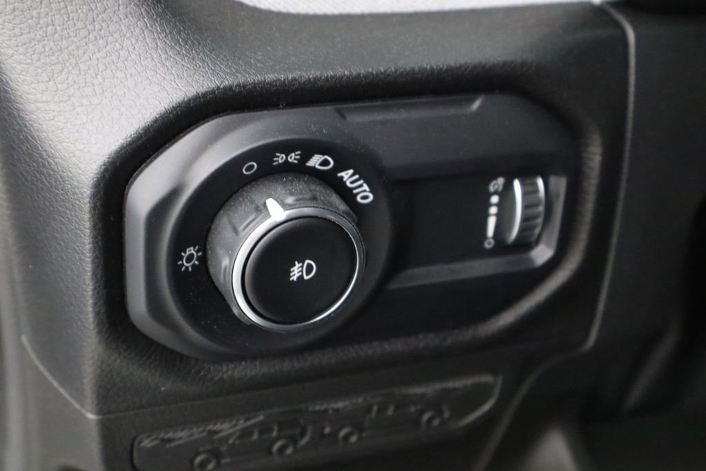 Used 2024 Jeep Wrangler Willys image 23