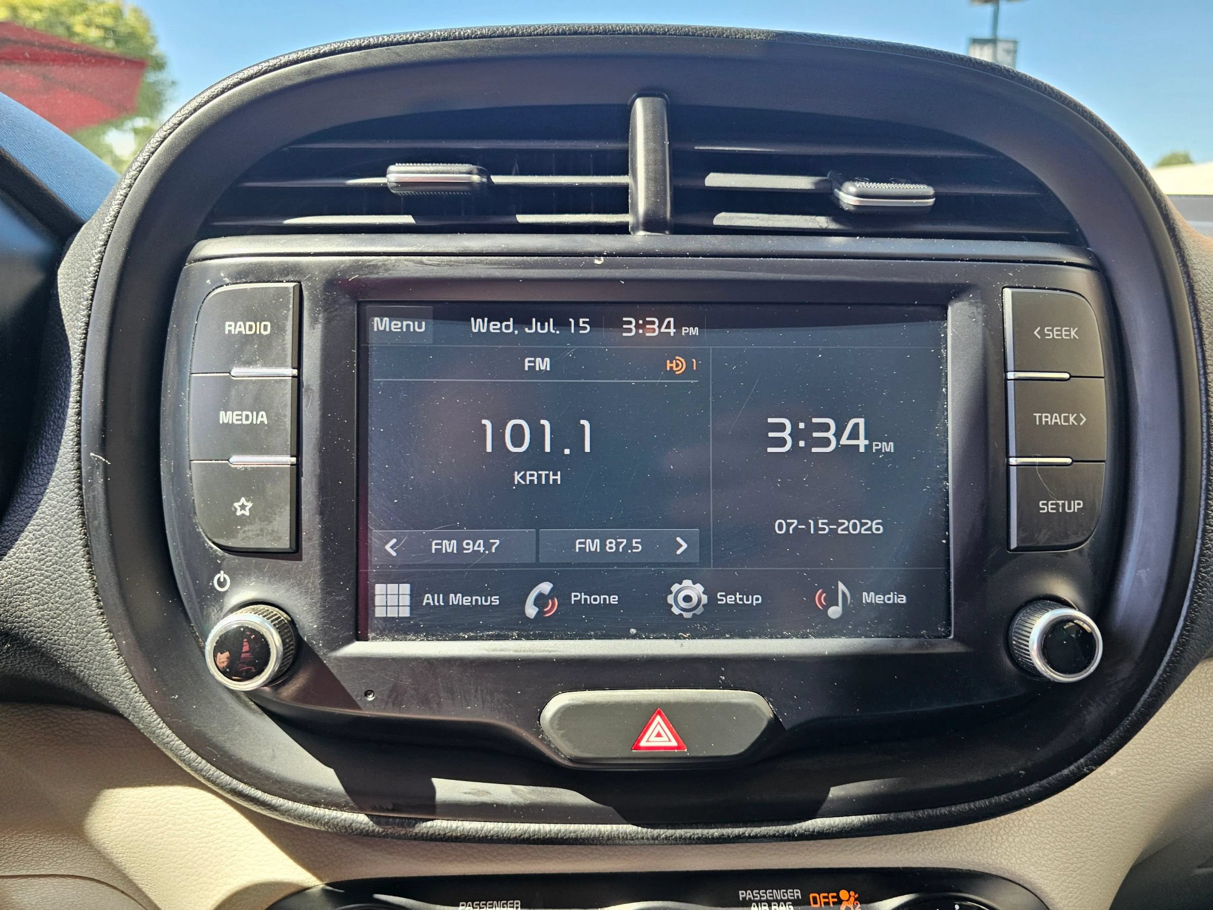 Used 2023 Kia Soul LX FWD image 12