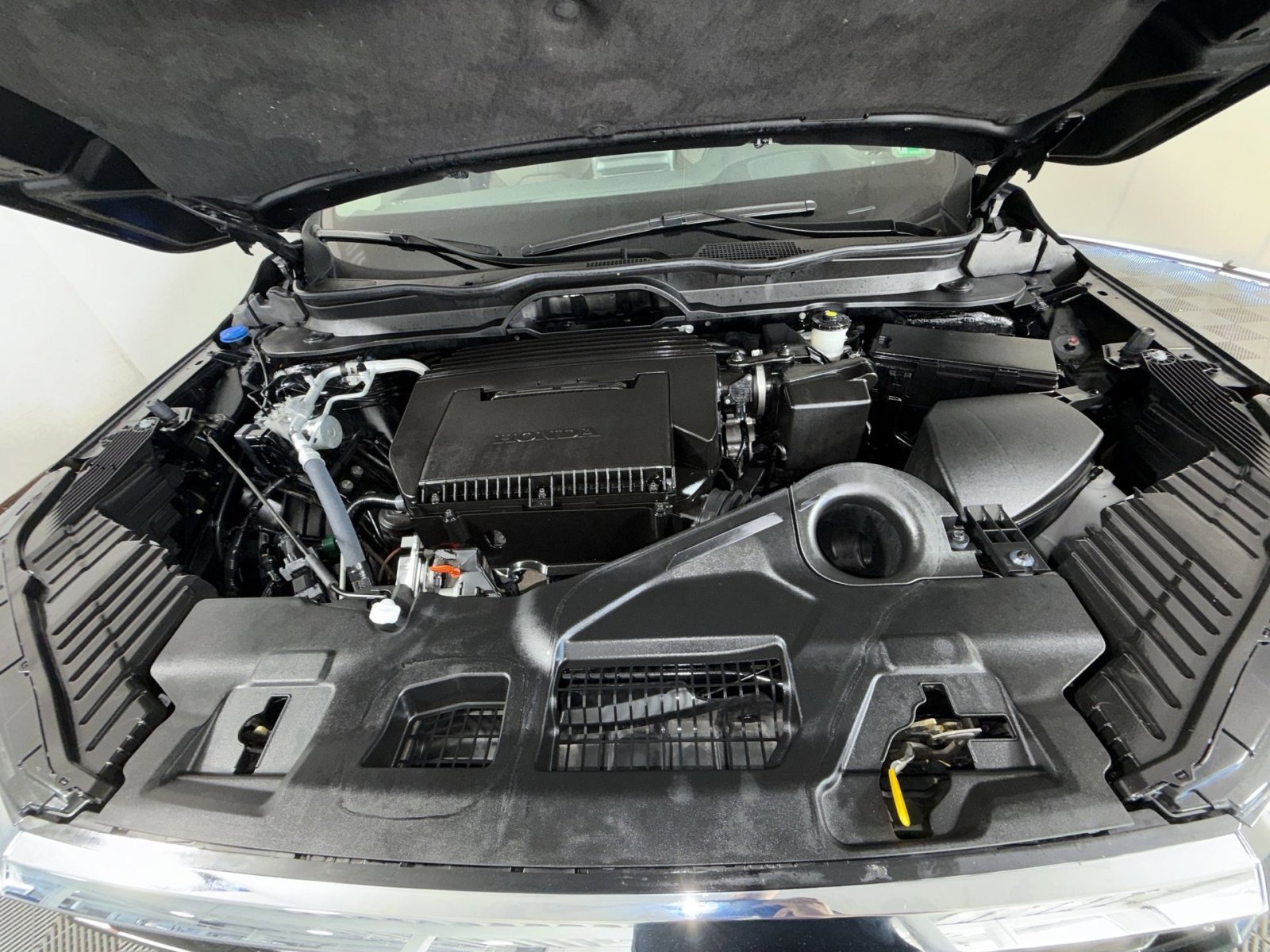 Used 2025 Honda Pilot Elite image 29