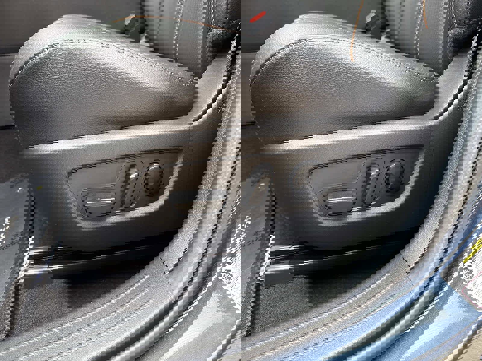 Certified 2025 MAZDA CX-50 AWD 2.5 Hybrid w/ Weather Package image 17