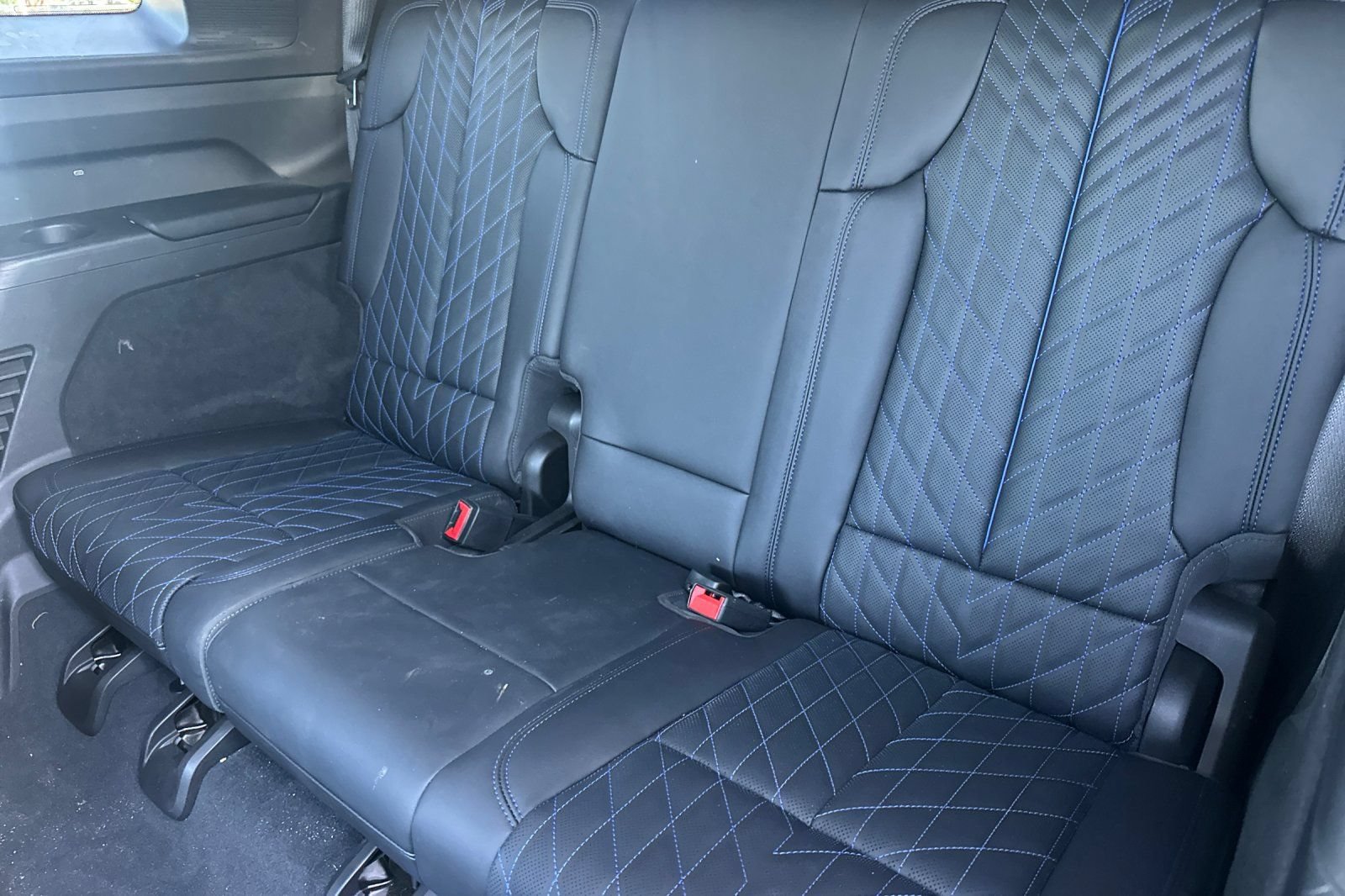 Certified 2026 Cadillac Escalade IQ Sport 1 w/ LPO, Floor Liner Package AWD/4WD image 18
