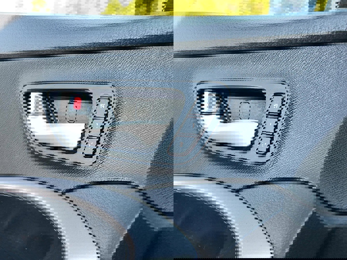 Used 2015 Hyundai Santa Fe Sport 2.0T w/ Option Group 05 image 15