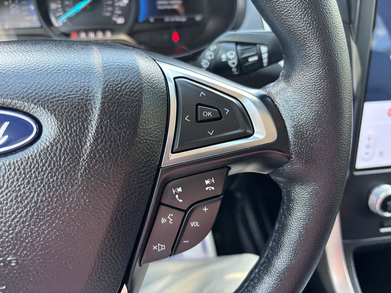 Used 2024 Ford Edge SEL w/ Convenience Package AWD/4WD image 19