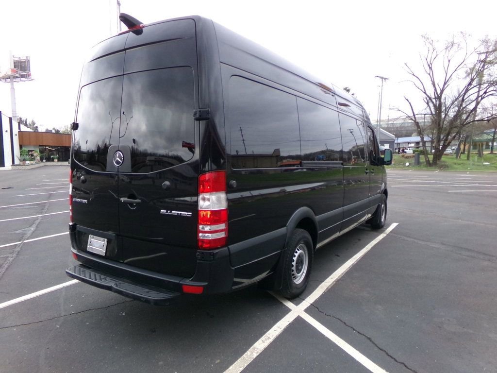 Used 2015 Mercedes-Benz Sprinter 2500 image 8