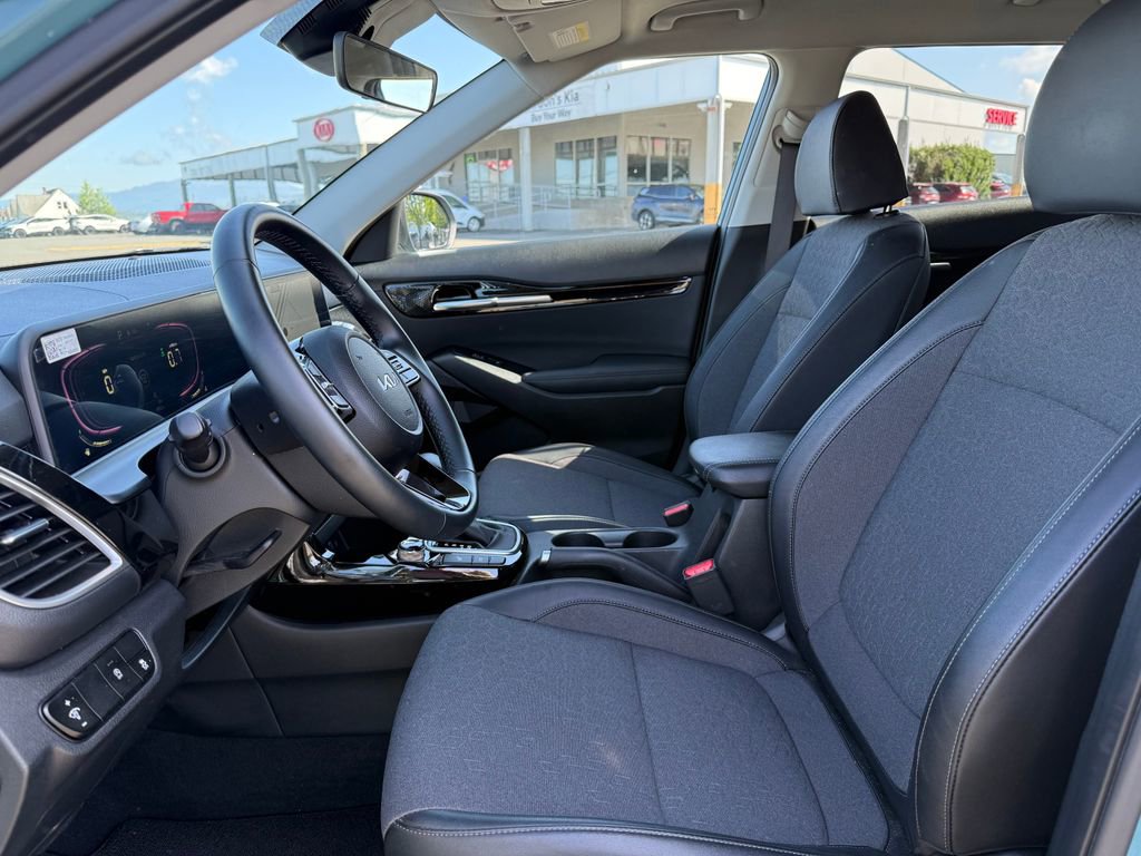 Certified 2025 Kia Seltos S AWD/4WD image 15