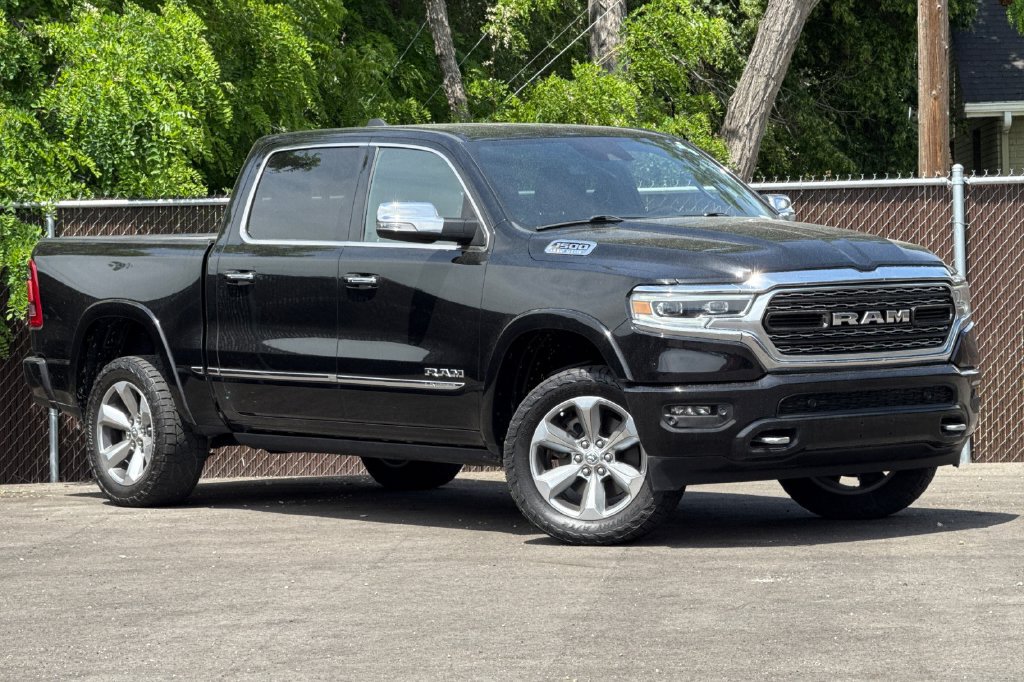 Used 2022 RAM 1500 Limited w/ Body Color Bumper Group AWD/4WD image 2