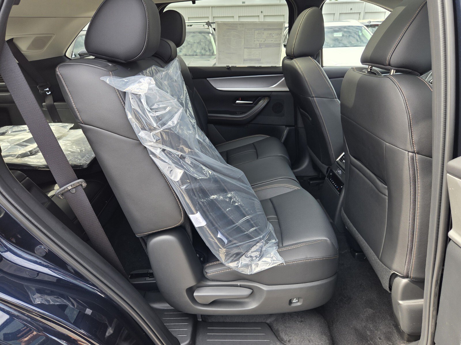New 2026 MAZDA CX-90 Plug-In Hybrid w/Premium Sport AWD/4WD image 15