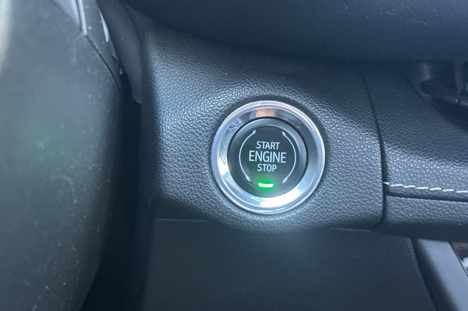 Used 2021 Buick Envision Essence FWD image 35