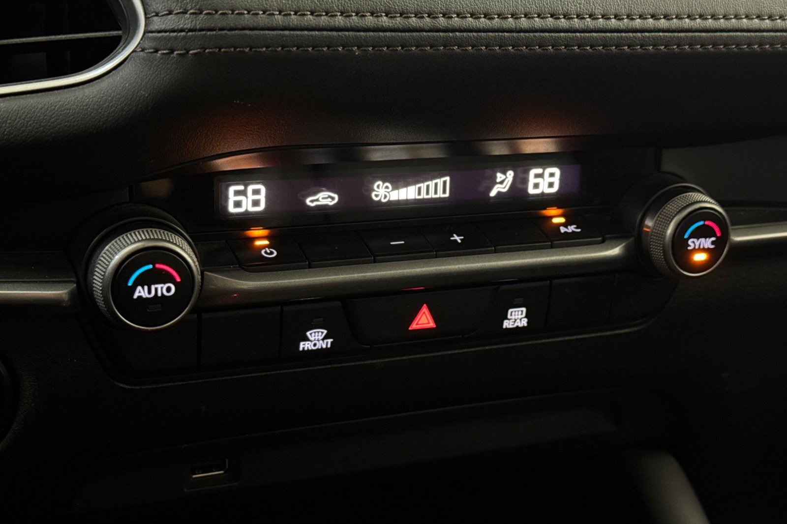 Used 2021 MAZDA MAZDA3 s FWD image 18