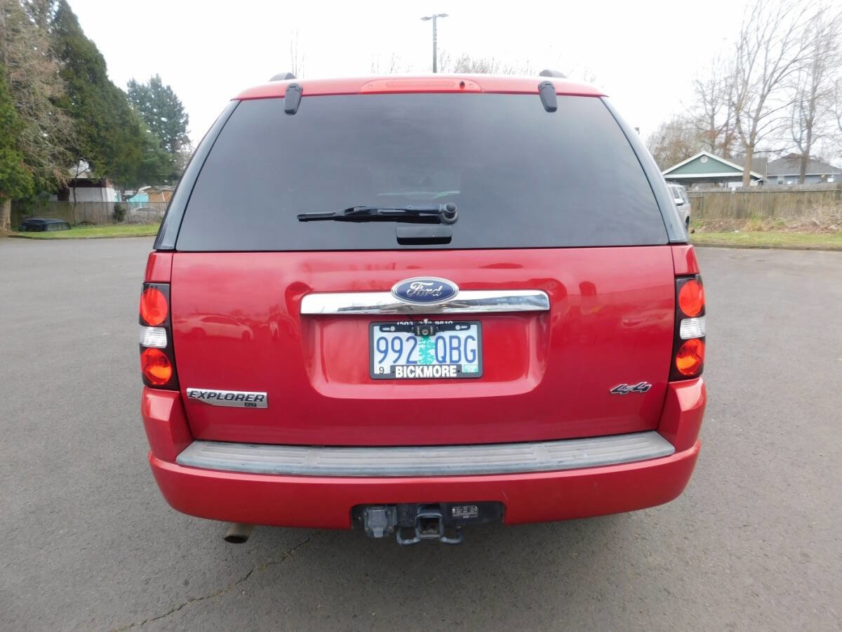 Used 2010 Ford Explorer XLT AWD/4WD image 24