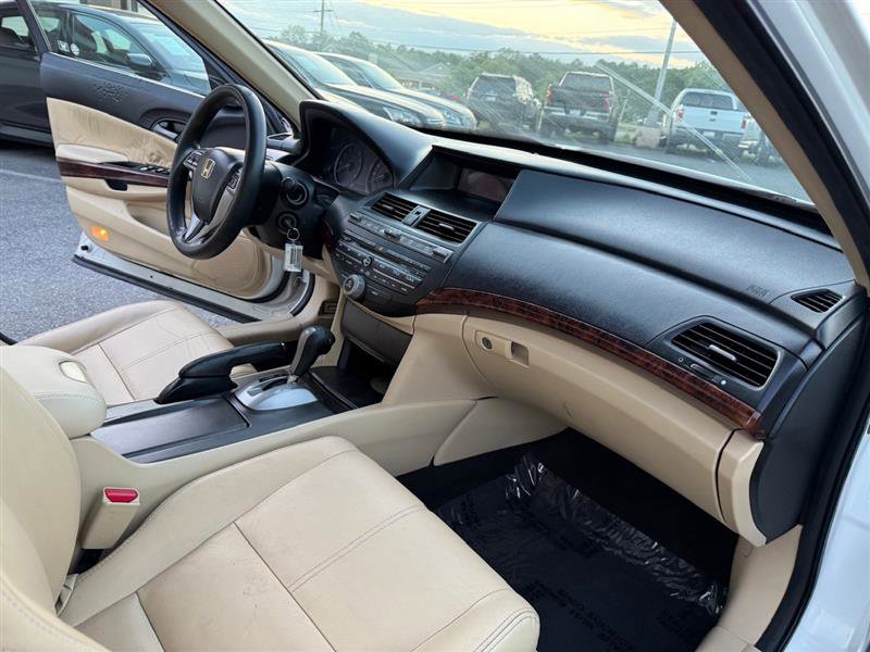 Used 2011 Honda Crosstour EX image 12