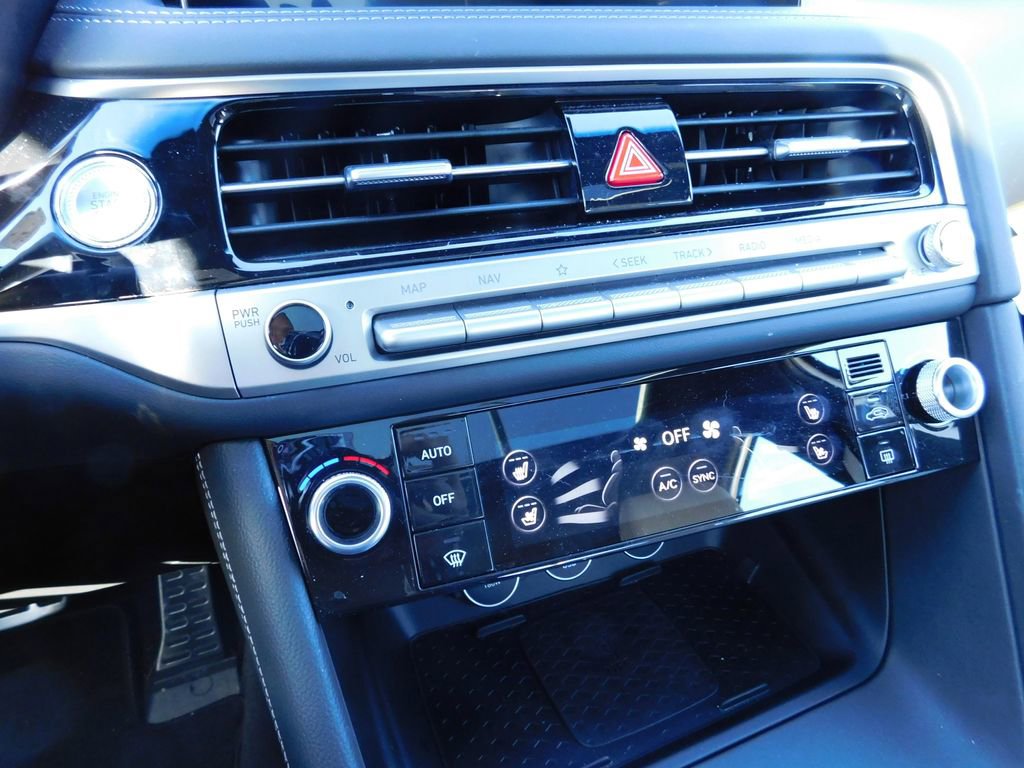 Used 2025 Genesis G70 3.3T Advanced image 26