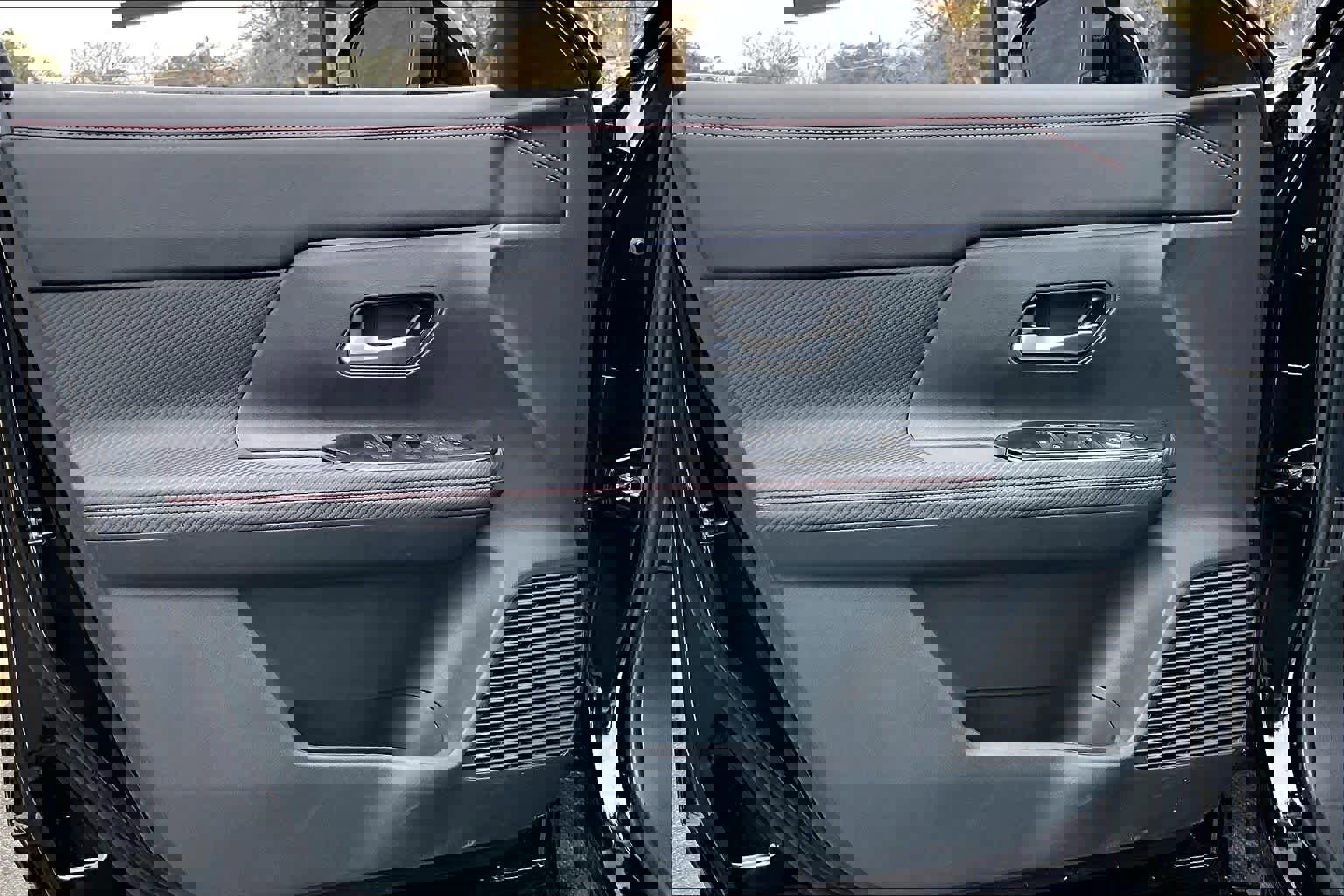 New 2026 Nissan Kicks SR image 10