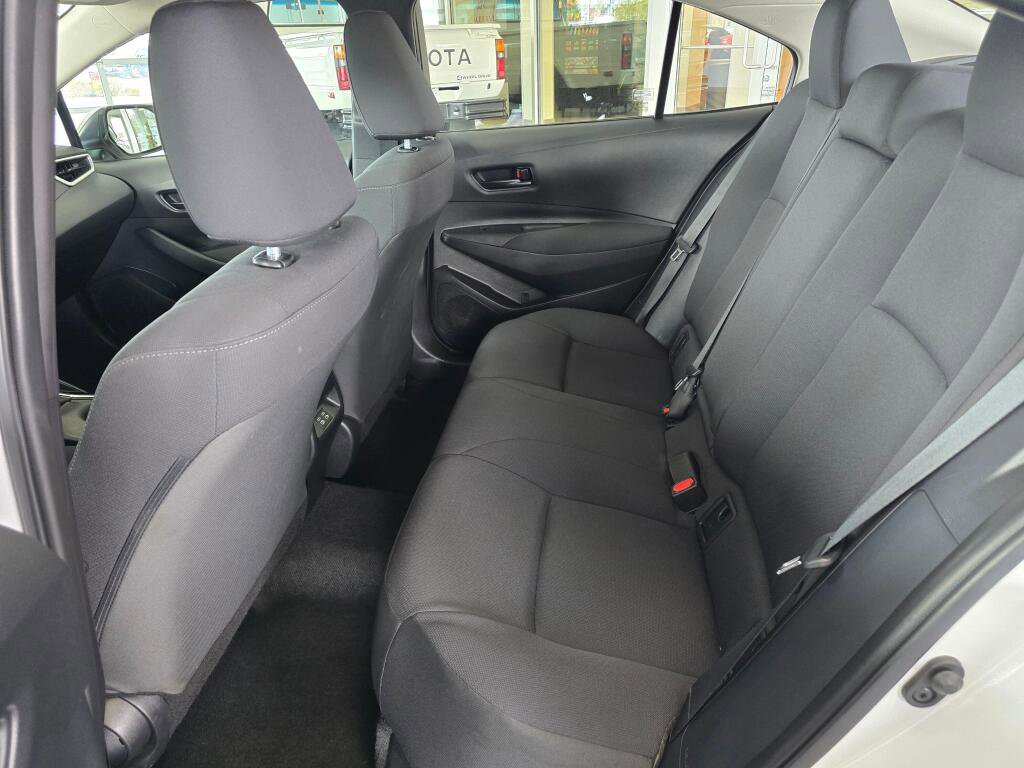 Used 2024 Toyota Corolla LE FWD image 36