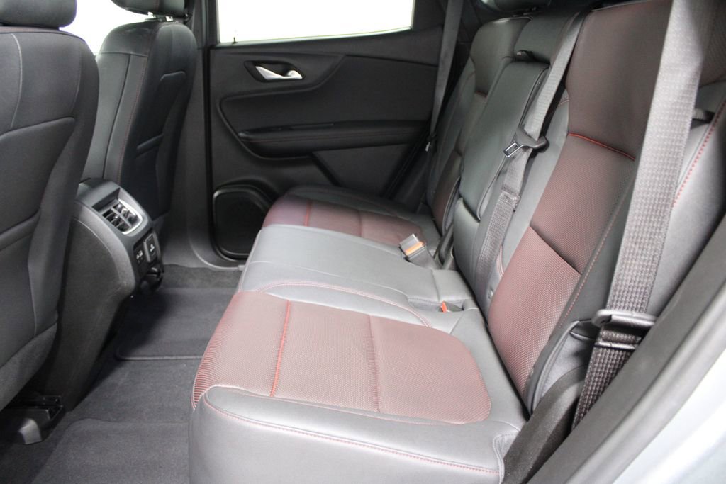 Used 2025 Chevrolet Blazer RS image 23