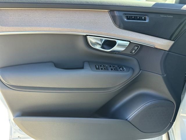 New 2026 Volvo XC90 B6 Plus w/ Protection Package image 13
