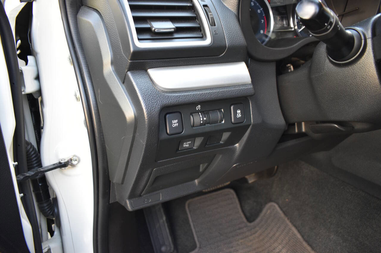 Used 2017 Subaru Crosstrek 2.0i Premium w/ 17" Wheel Sport Package image 17