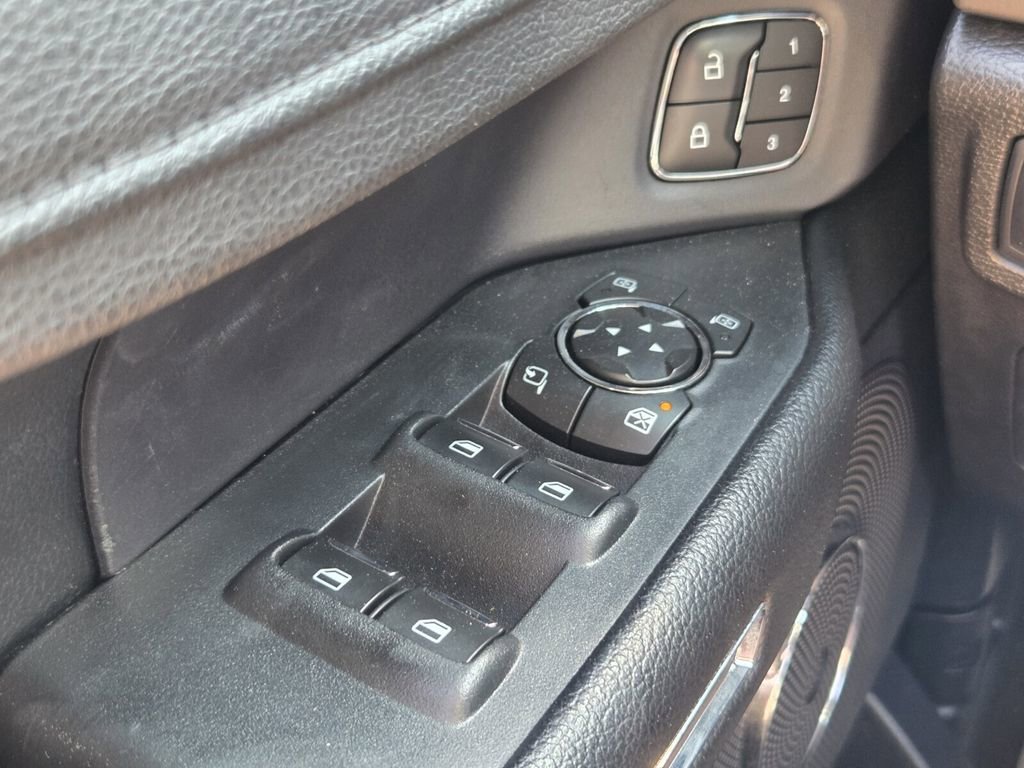 Used 2021 Ford Expedition XLT image 26