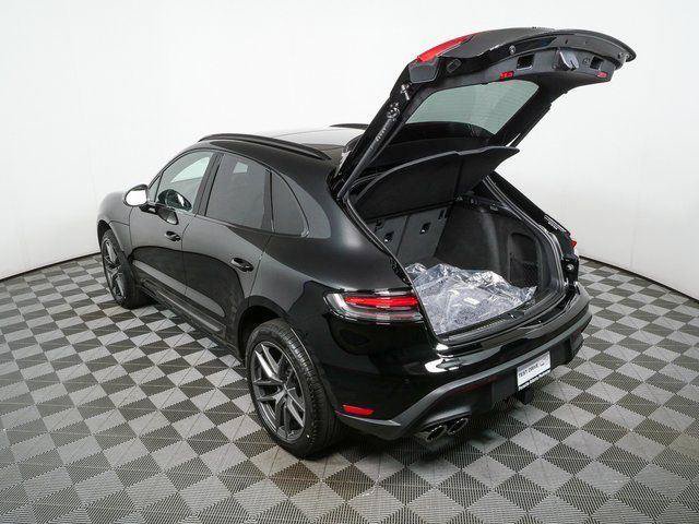 New 2026 Porsche Macan AWD/4WD image 34