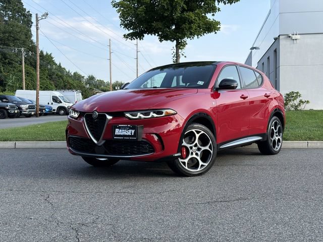 Used 2024 Alfa Romeo Tonale Ti AWD/4WD image 1