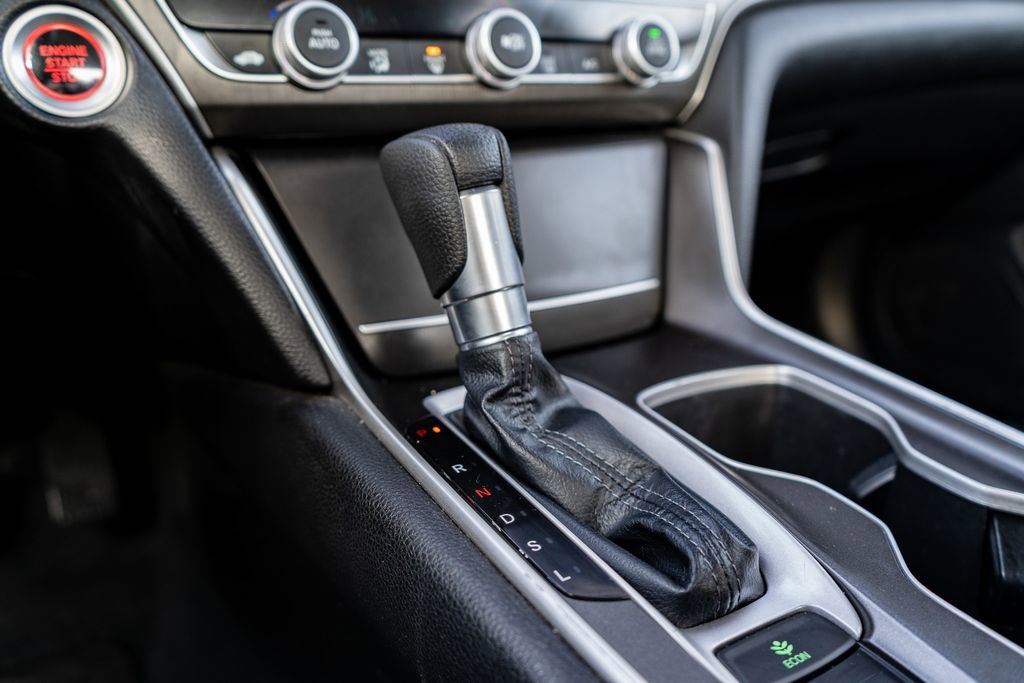 Used 2021 Honda Accord LX image 27