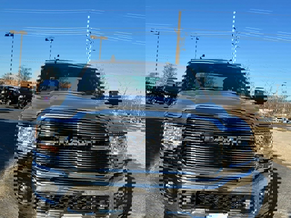 Used 2020 RAM 2500 Big Horn w/ Level 1 Equipment Group image 2