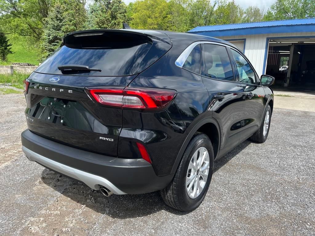 Used 2024 Ford Escape Active image 6