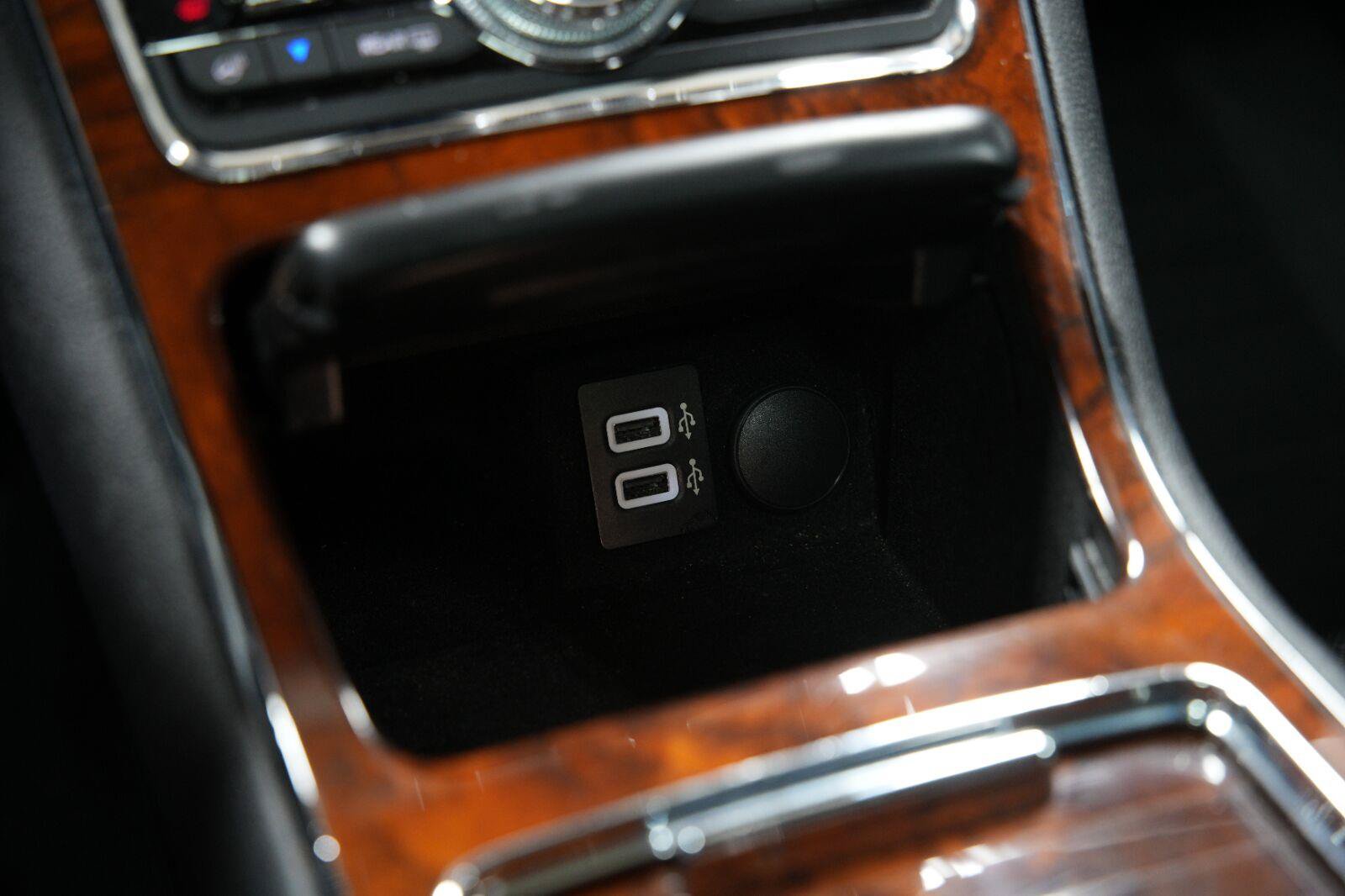 Used 2019 Lincoln Continental Reserve AWD/4WD image 50