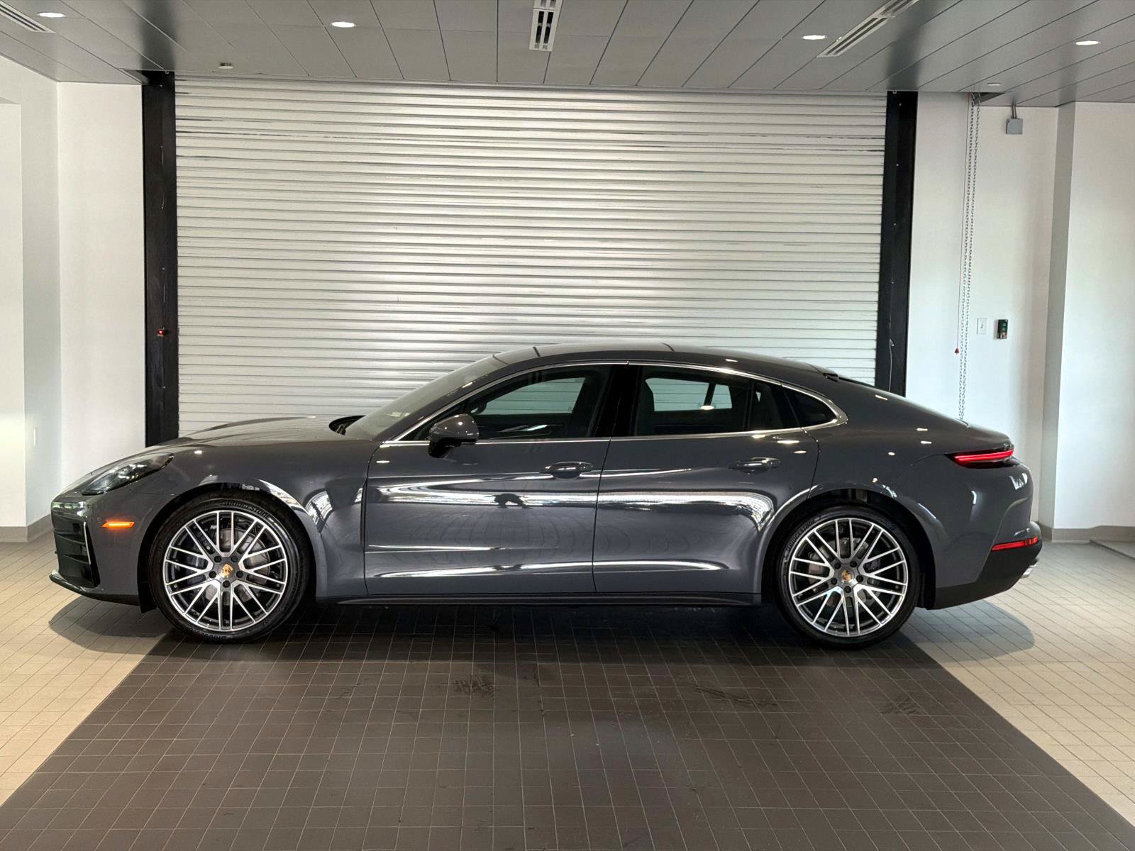 New 2026 Porsche Panamera 4 AWD/4WD image 2