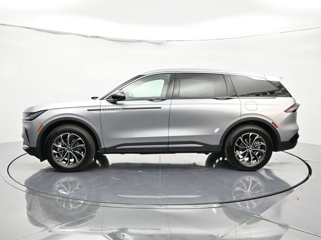 New 2026 Lincoln Nautilus Premier image 9