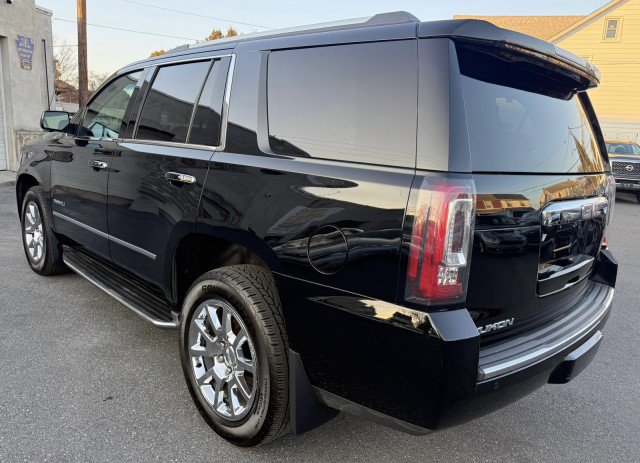 Used 2018 GMC Yukon Denali image 2