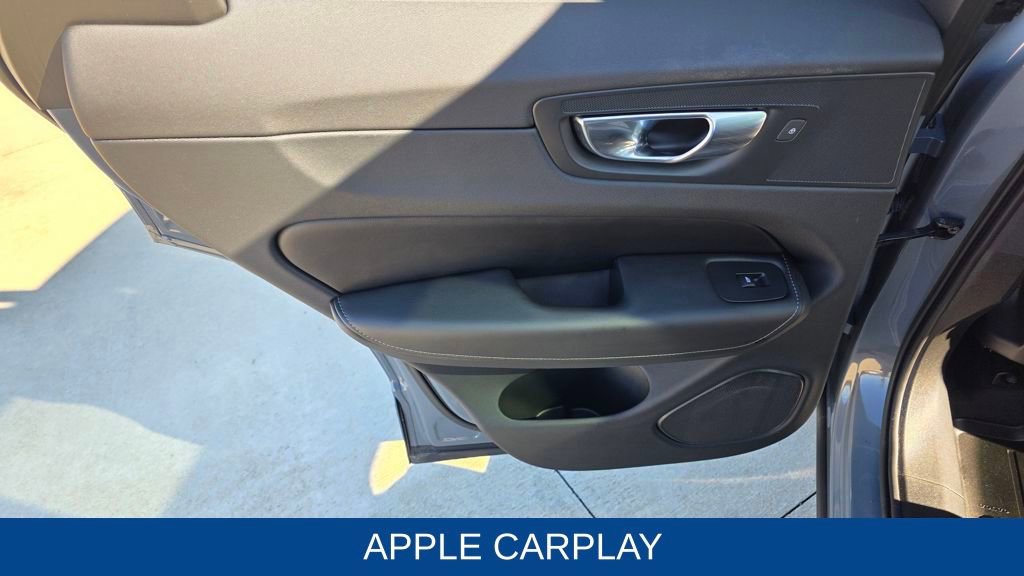 Used 2023 Volvo XC60 T8 Ultimate w/ Climate Package image 22